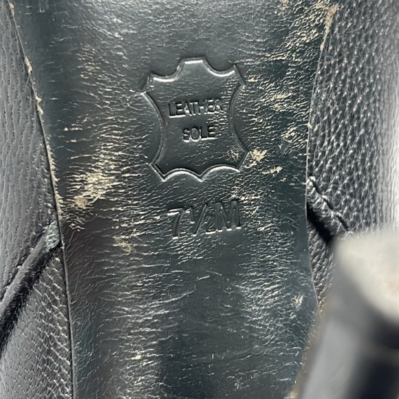 Tory Burch Bernice Black Leather Pointed Toe Ankle Boots Size 7.5M - Picture 3 of 13